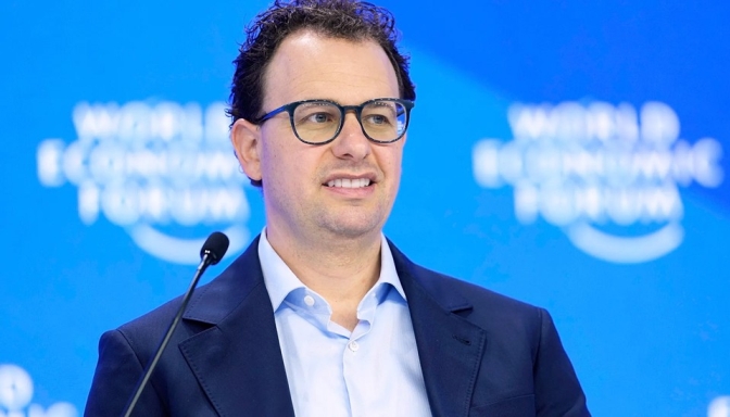 Cuộc đời và sự nghiệp của Dario Amodei: Người tiên phong trong lĩnh vực Trí tuệ nhân tạo